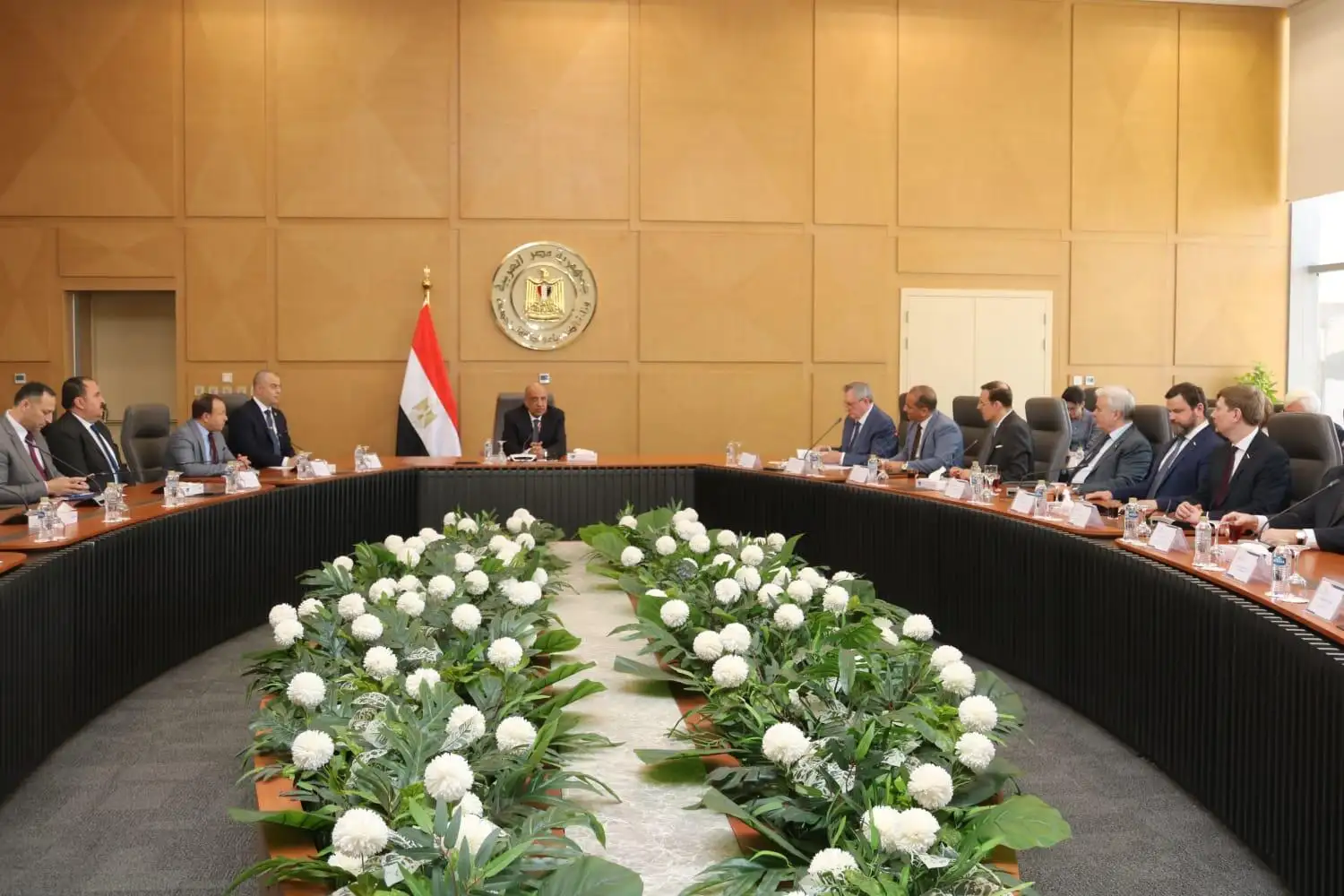 ''وزير الكهرباء'' يبحث مع وفد ''لجنة الطاقة بمجلس الدوما الروسي'' التعاون والشراكة ومستجدات العمل فى مشروعات الطاقة النظيفة والمتجددة ومشروع المحطة النووية بالضبعة