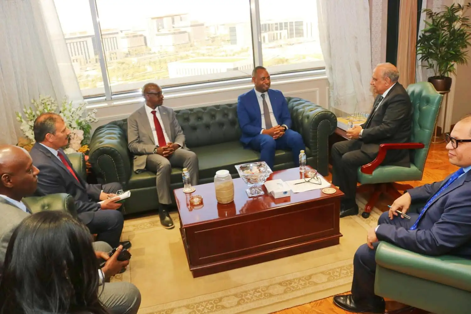 ''وزير الكهرباء'' يستقبل وزير الدولة للبنية التحتية الرواندي لبحث سبل دعم وتعزيز التعاون والعمل المشترك
