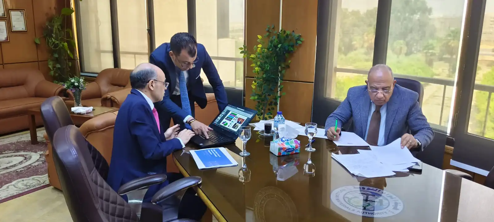 ''وزير الكهرباء'' يتابع مع رئيس الهيئة تطور الأعمال ومستجدات التنفيذ فى مشروعات الكيانات الاقتصادية الخاصة بتعظيم العوائد من المواد الأرضيّة والعناصر النادرة المصاحبة للخامات النووية