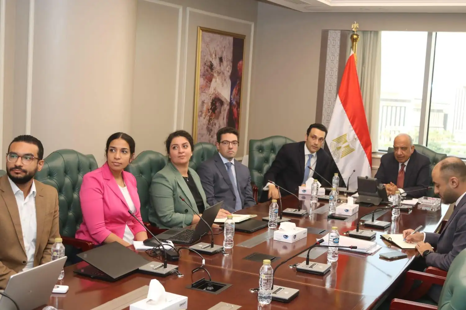 ''وزير الكهرباء'' يتابع مع ''سكاتك النرويجية'' مستجدات التنفيذ فى مشروعات الطاقة الشمسية وطاقة الرياح قدرة 3100 ميجاوات وبطاريات التخزين سعة 4000 ميجاوات ساعة