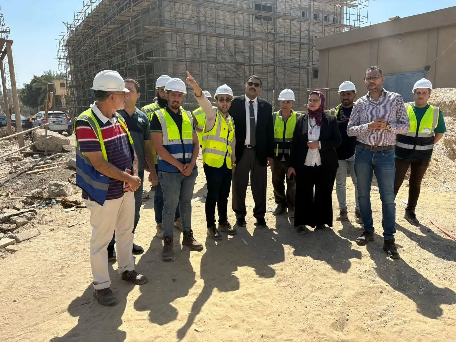 ''رئيس نقل الكهرباء'' تتفقد سير العمل ميدانياً لمتابعة تنفيذ انشاء 'محطة محولات ماقوسة الجديدة' 220 ك ف 